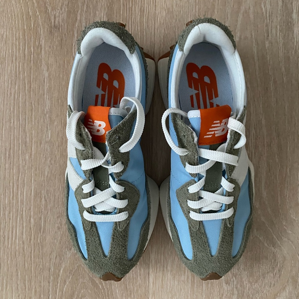 ❤️Sold❤️ New Balance Unisex 327 Dark Olivine Chrome Blue Sneakers - Picture 4 of 9